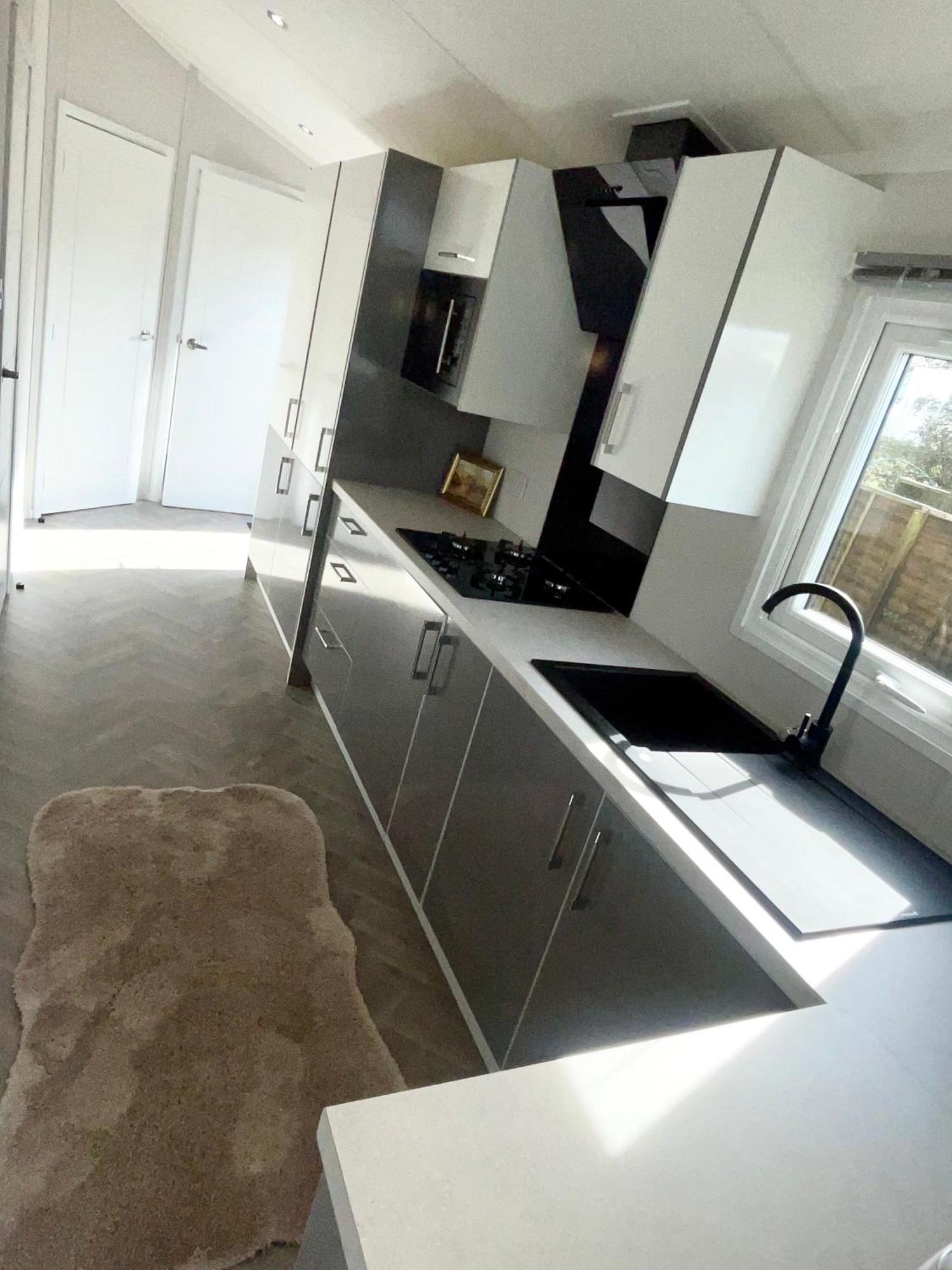 Modern Homely In Tuxford